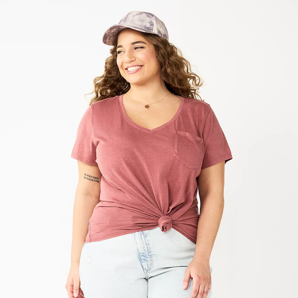Juniors' Plus Size SO® Oversized Pocket Tee 9 Juniors' Plus Size SO® Oversized Pocket Tee - Image 9