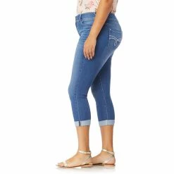 Juniors' Plus Size WallFlower Luscious Curvy Crop Jeans -Kohl's store 3907472 ALT2