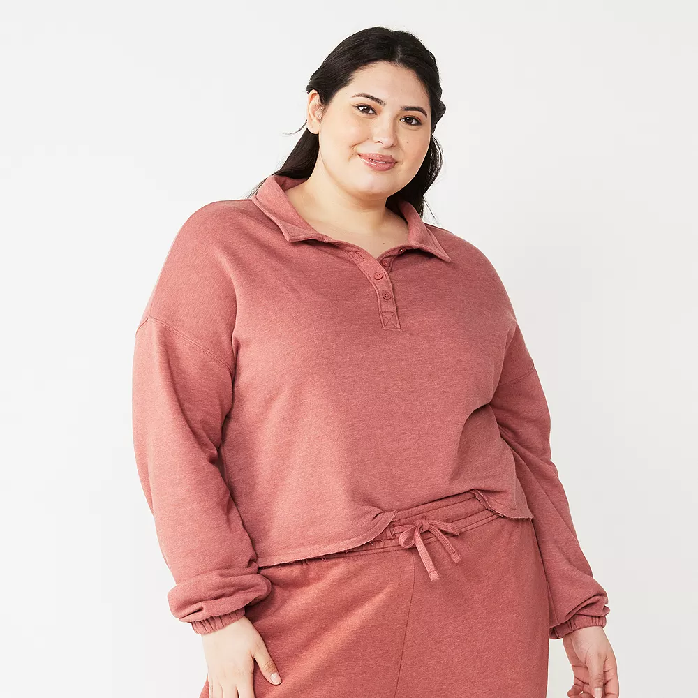 Juniors' Plus Size SO® Long Sleeve Fleece Polo 2 Juniors' Plus Size SO® Long Sleeve Fleece Polo - Image 2