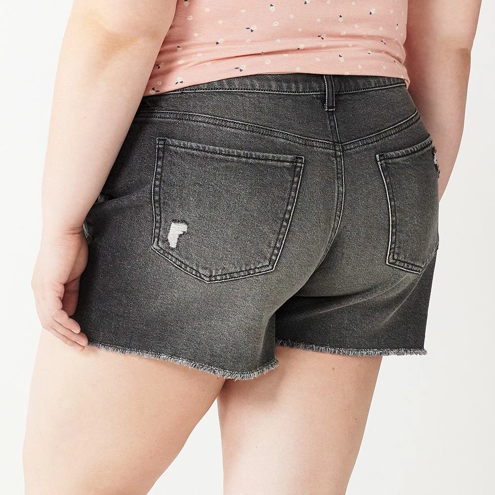 Juniors' Plus Size SO® High Rise Mom Shorts 6 Juniors' Plus Size SO® High Rise Mom Shorts - Image 6