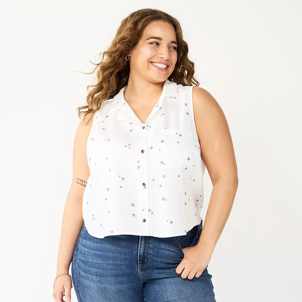 Juniors' Plus Size SO® Cropped Sleeveless Button Down Top 5 Juniors' Plus Size SO® Cropped Sleeveless Button Down Top - Image 5