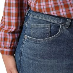 Plus Size Lee® Legendary Mid-Rise Boyfriend Jean -Kohl's store 5817217 ALT3